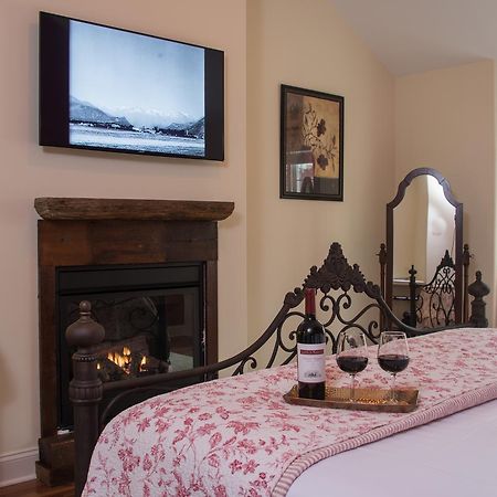 Caldwell House Bed And Breakfast Salisbury Mills 외부 사진