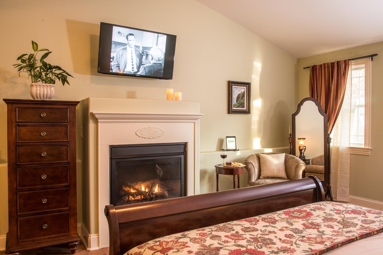 Caldwell House Bed And Breakfast Salisbury Mills 외부 사진