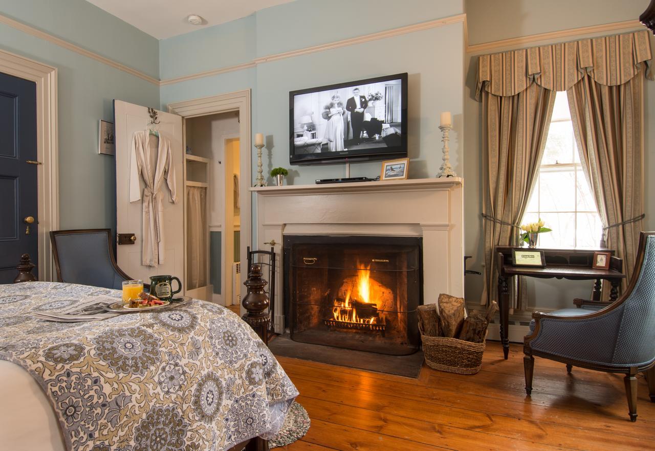 Caldwell House Bed And Breakfast Salisbury Mills 외부 사진