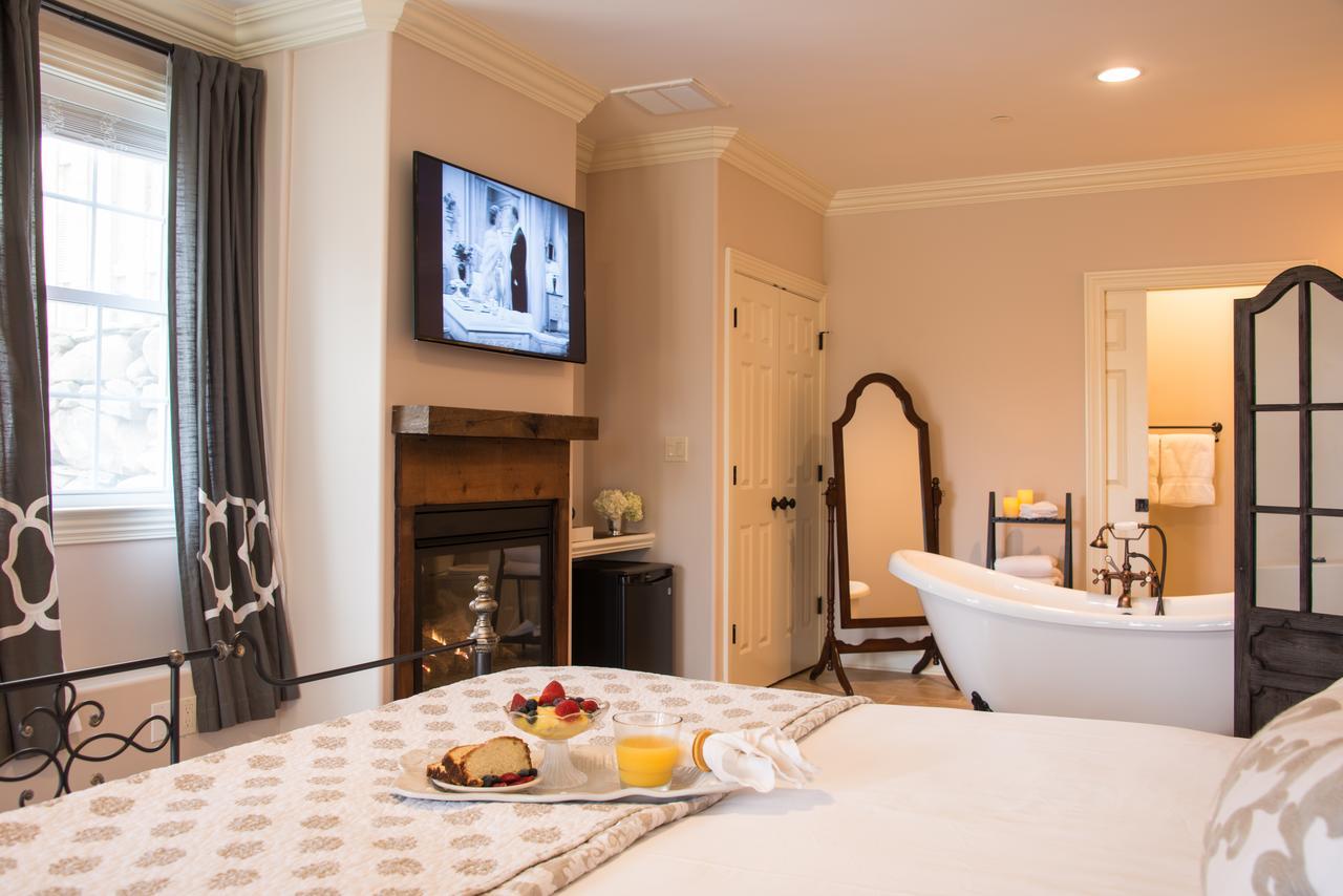 Caldwell House Bed And Breakfast Salisbury Mills 외부 사진