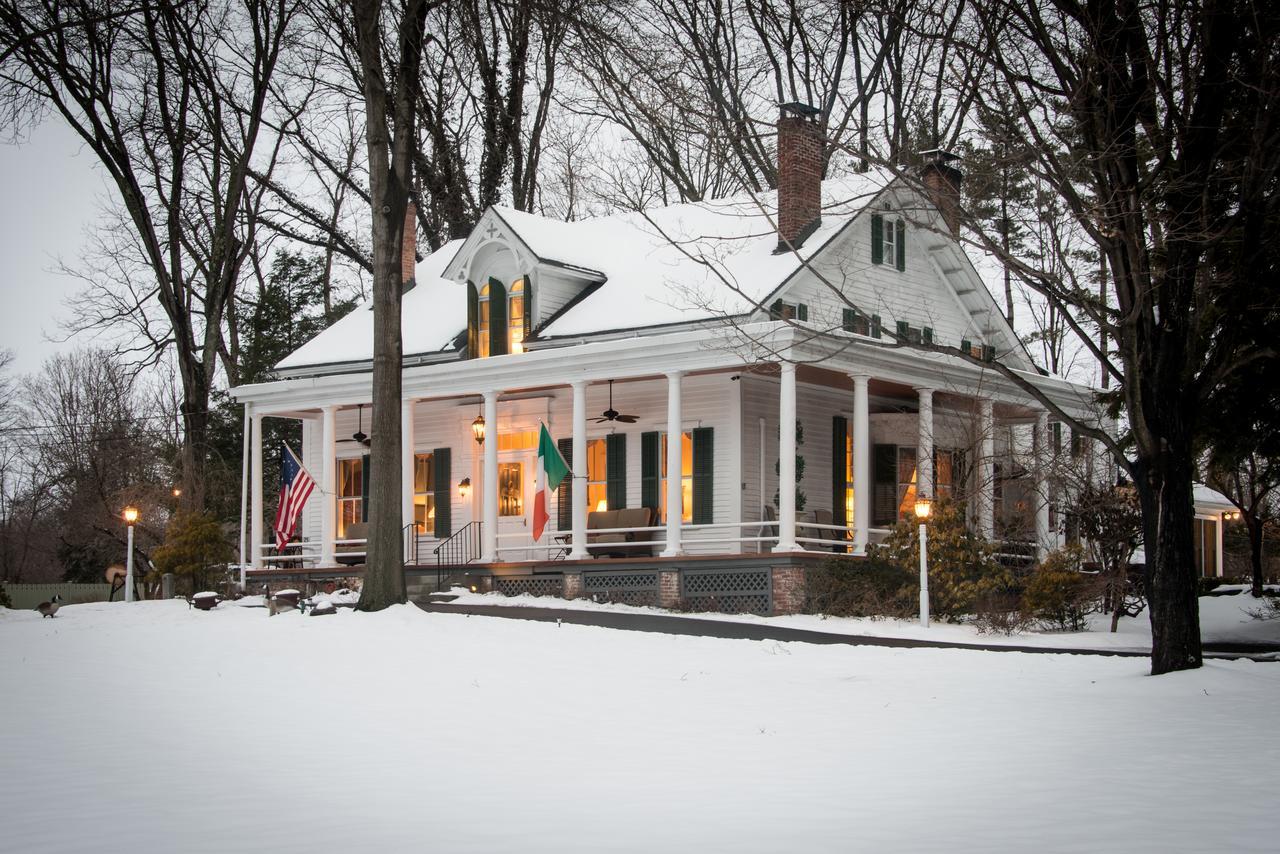 Caldwell House Bed And Breakfast Salisbury Mills 외부 사진