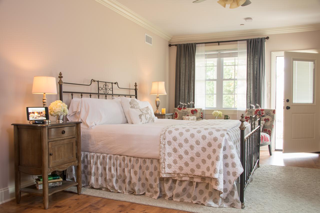 Caldwell House Bed And Breakfast Salisbury Mills 외부 사진