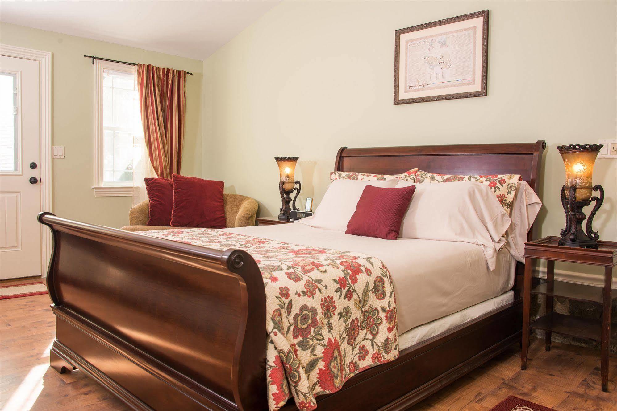Caldwell House Bed And Breakfast Salisbury Mills 외부 사진