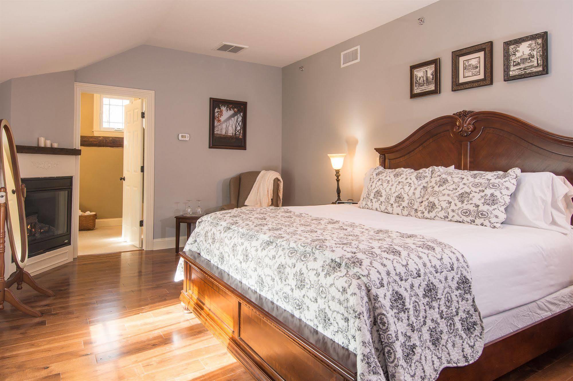 Caldwell House Bed And Breakfast Salisbury Mills 외부 사진